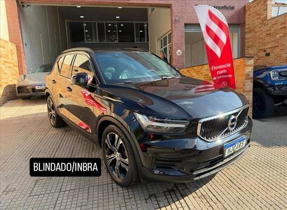 VOLVO XC40 2.0 T4 GASOLINA GEARTRONIC